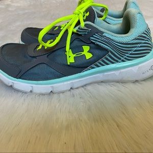Girls youth Under Armour shoes, 6.5y